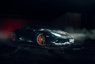 grey Lamborghini Aventador
